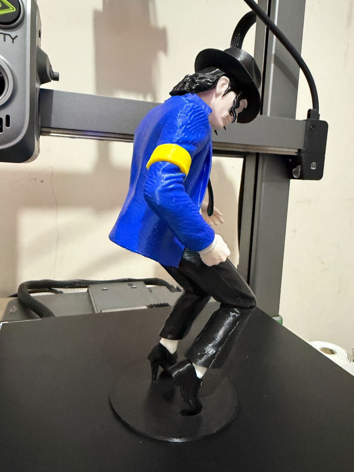 Figura Michael Jackson – 23 cm - Imagen 4