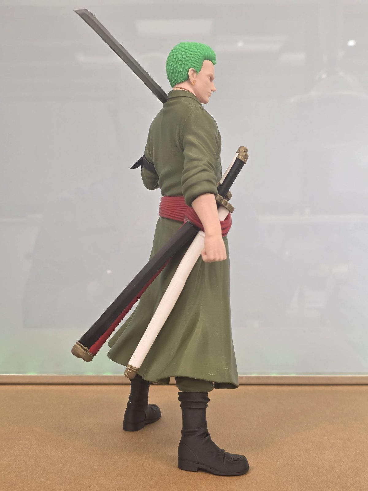 Figura Roronoa Zoro One Piece de 27 cm – Impresa en 3D - Imagen 4